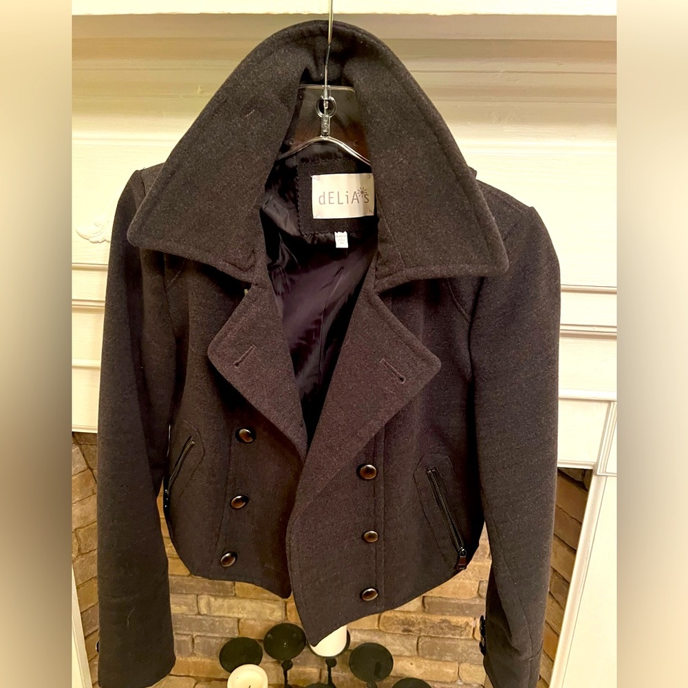 Chic and Casual Military Style Jacket.